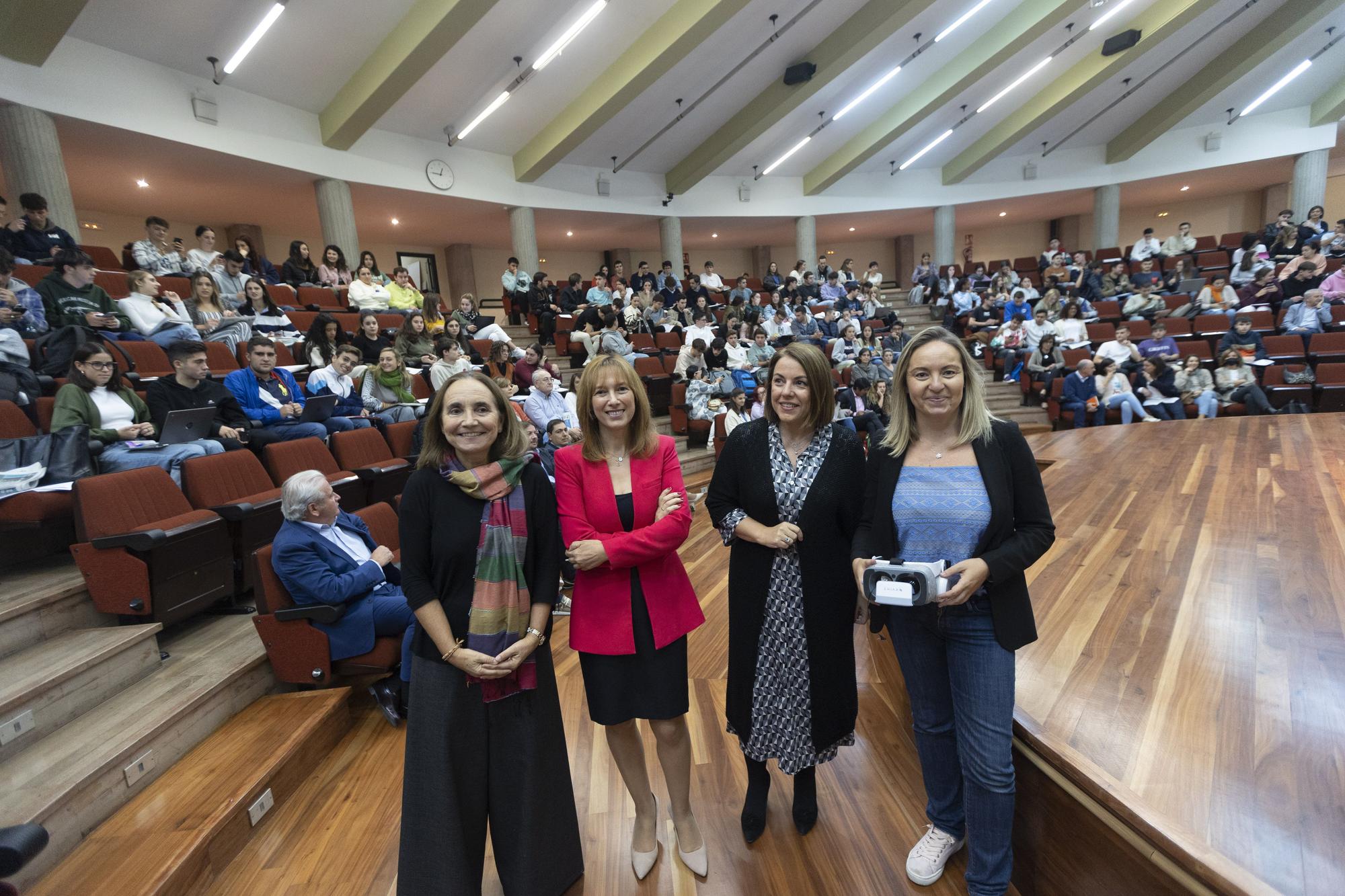 Clausura de "La Asturias que funciona", junto a Soraya del Portillo, creadora de la app "Chiara"