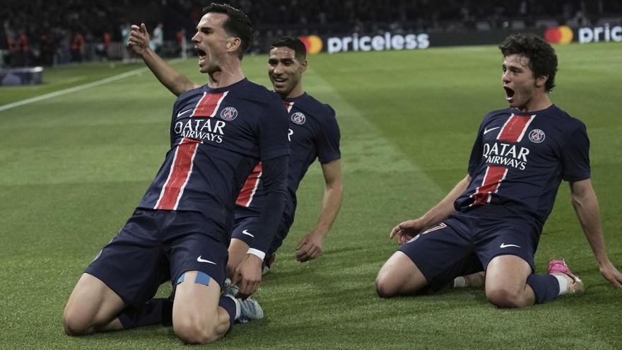 Fabián Ruiz celebra su gol en el PSG-Arsenal de Champions.