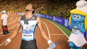 Orlando Ortega celebra su victoria en los 110 metros vallas del mitin de Bruselas.