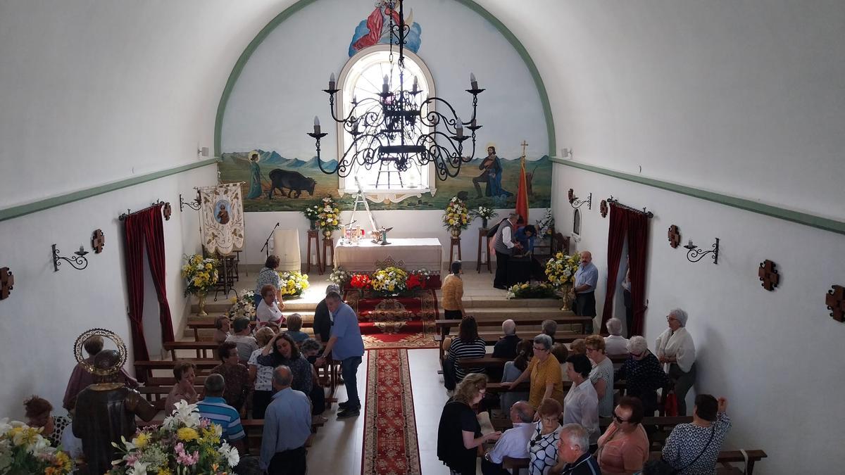 Ofrenda floral a san Isidro.