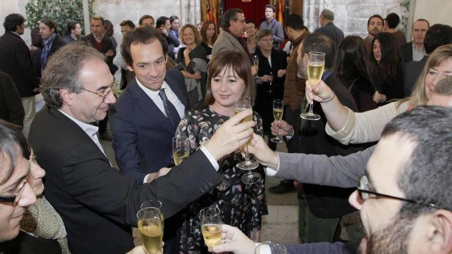 La presidenta del Govern felicita la Navidad