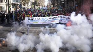 Els professors es planten pels seus drets en una vaga històrica