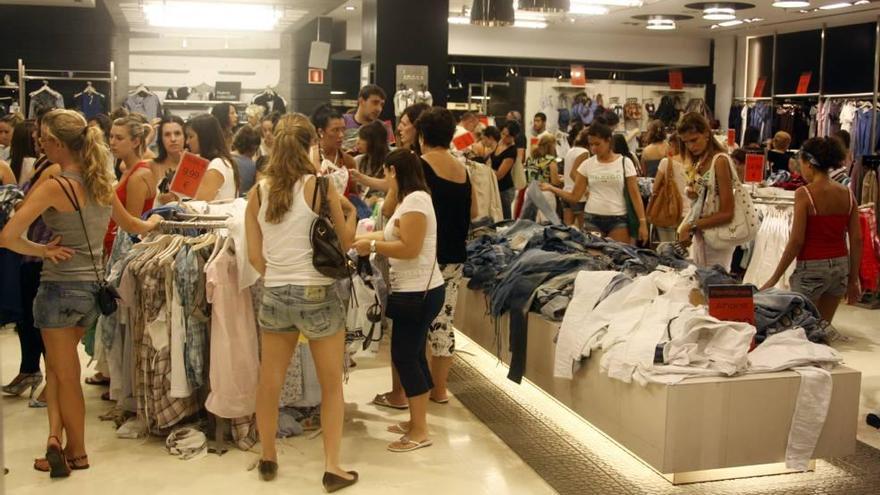 El comercio mallorquín de moda está registrando un aumento en sus ventas.