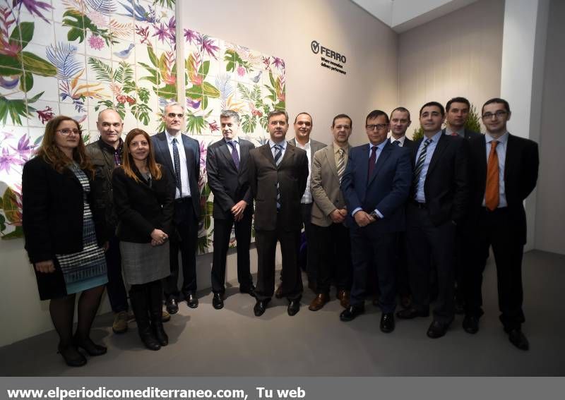 GALERÍA DE FOTOS -- Los empresarios castellonenses del clúster cerámico y sus equipos, protagonistas en Cevisama