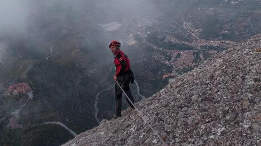 Rescaten dos escaladors a la muntanya de Montserrat