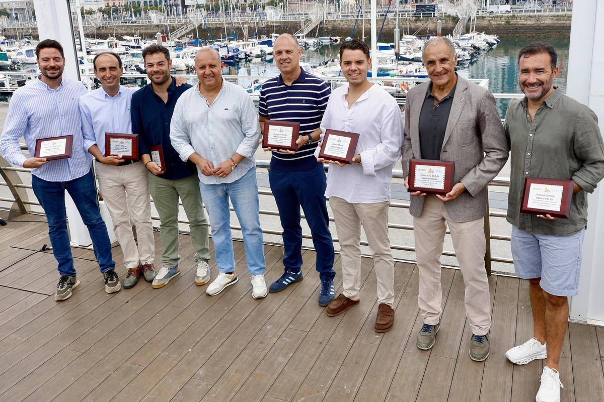 El homenaje a los técnicos y periodistas asturianos mundialistas, en imágenes