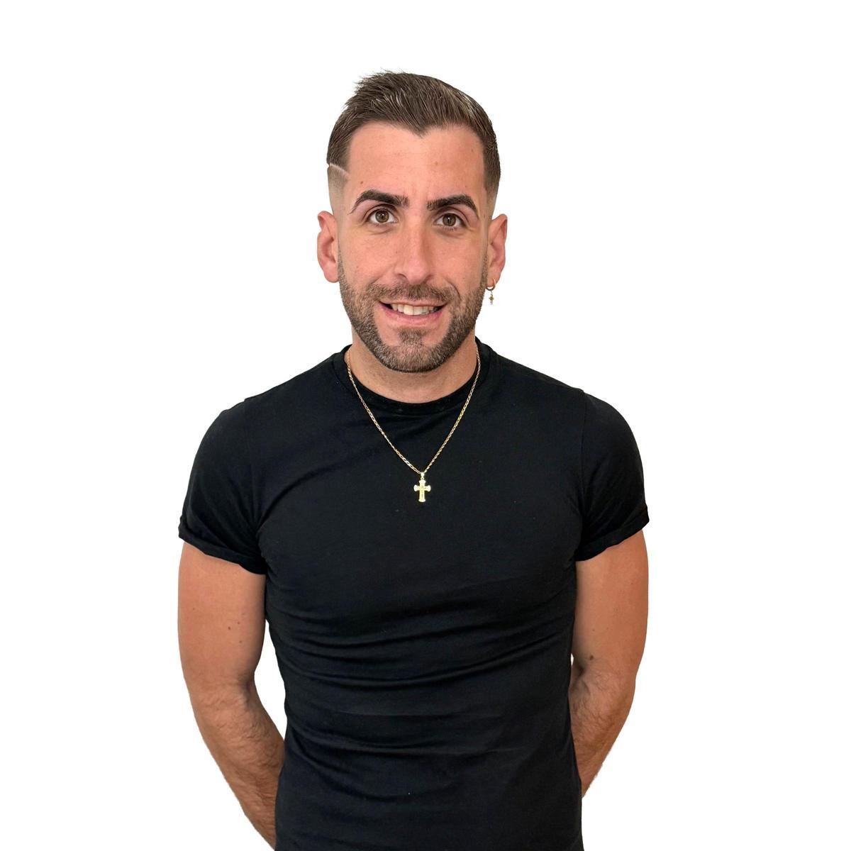 Juan Carlos Garrido. 37 años. Alicante. Cajero.