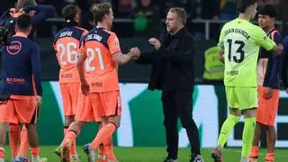 Toque de Flick a Frenkie de Jong