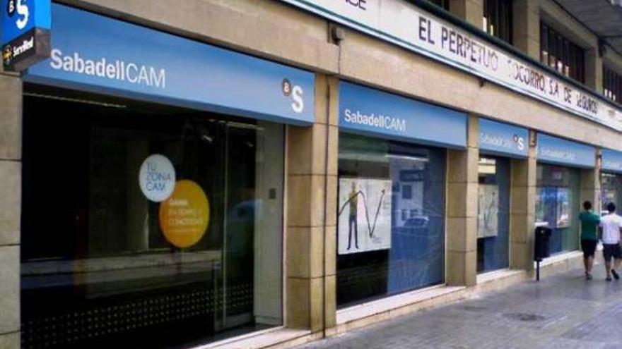 SabadellCAM registra una fase de recuperación de clientes y depósitos