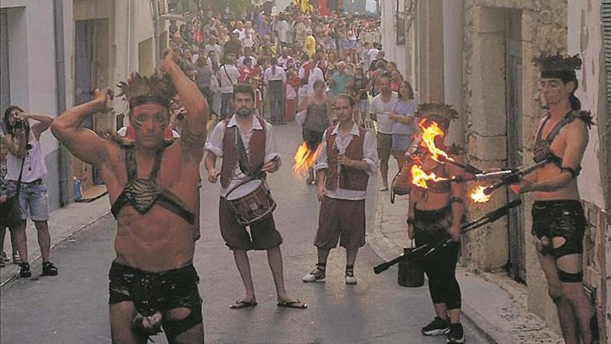 Cervera enciende sus calles con la Trobada de Dracs i Bèsties de Foc