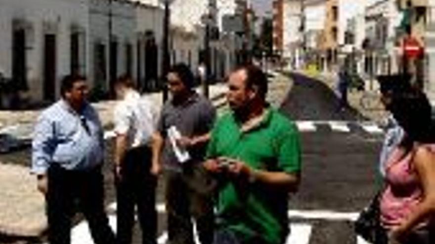 Reabiertas las calles Villafranca y Cantones tras su remodelación