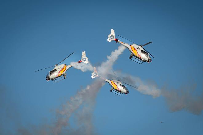 Exhibición dinámica con motivo del Día de las Fuerzas Armadas 2025