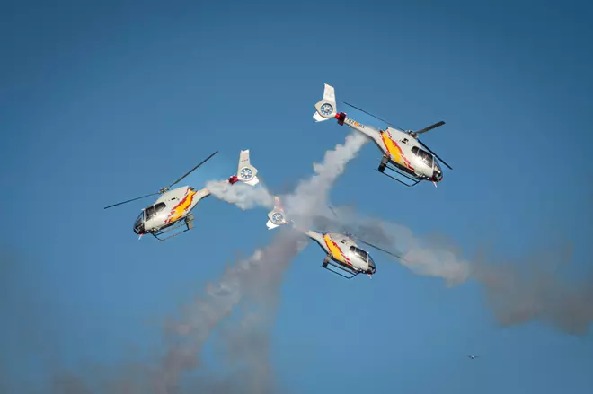 Exhibición dinámica con motivo del Día de las Fuerzas Armadas 2025