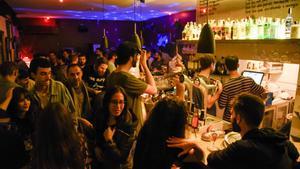 Interior del Bar Viu, en Gràcia.