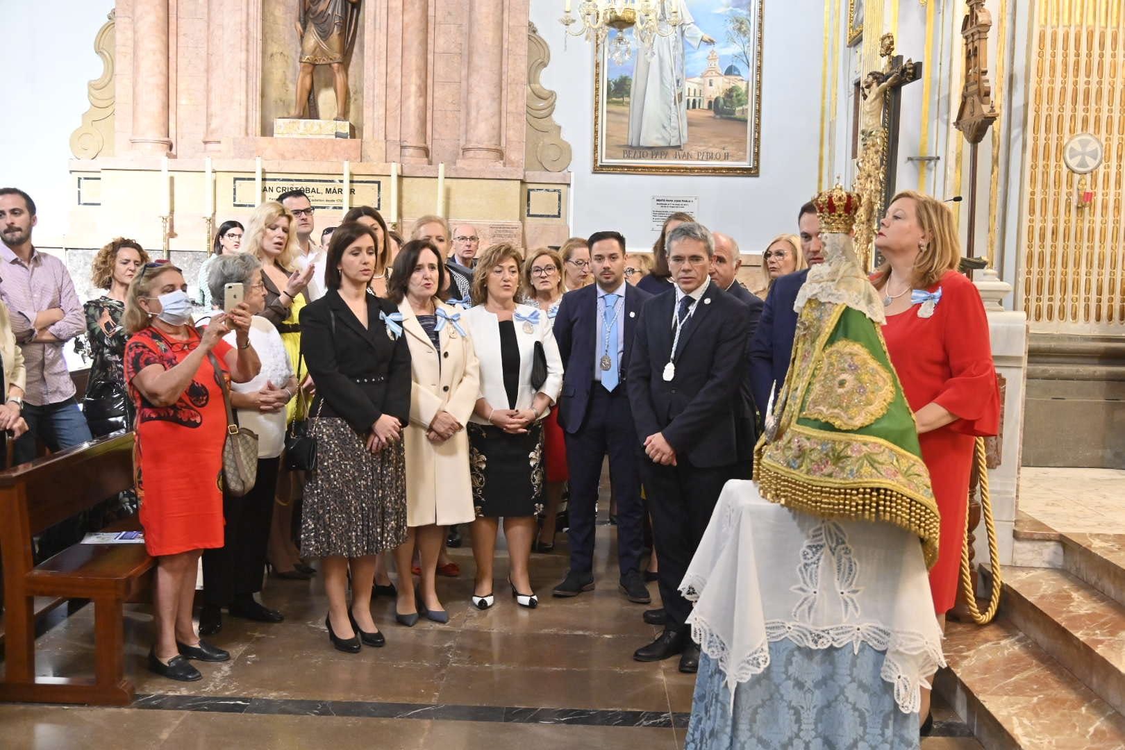 Castelló muestra su devoción por Lledó con el tradicional Paso por el Manto