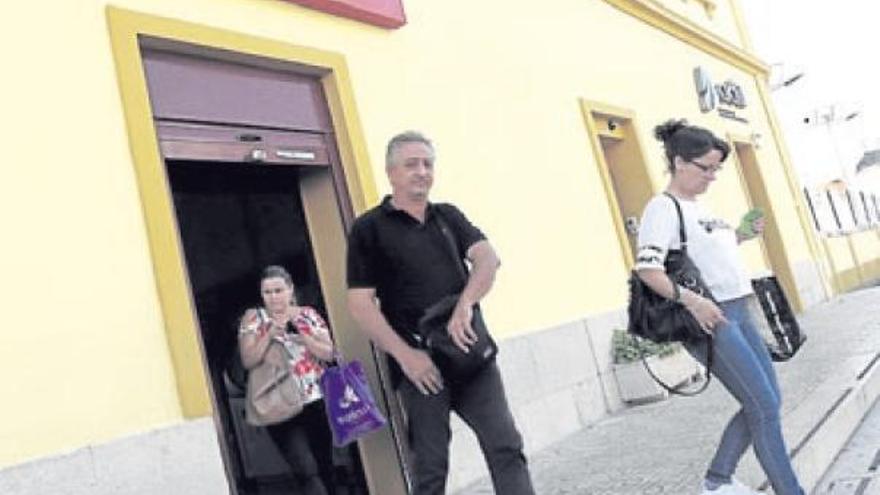 Un bus llevará a universitarios de Vila-real a la estación de Castellón