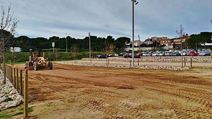 Treballs a l&#039;aparcament de la ronda de l&#039;Est.