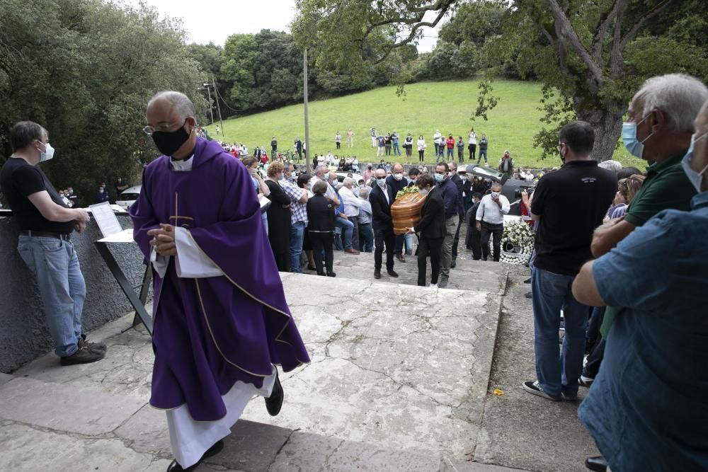 Funeral y despedida motera de Bernard Marcos, el mecánico fallecido en Llanes en un fatal accidente