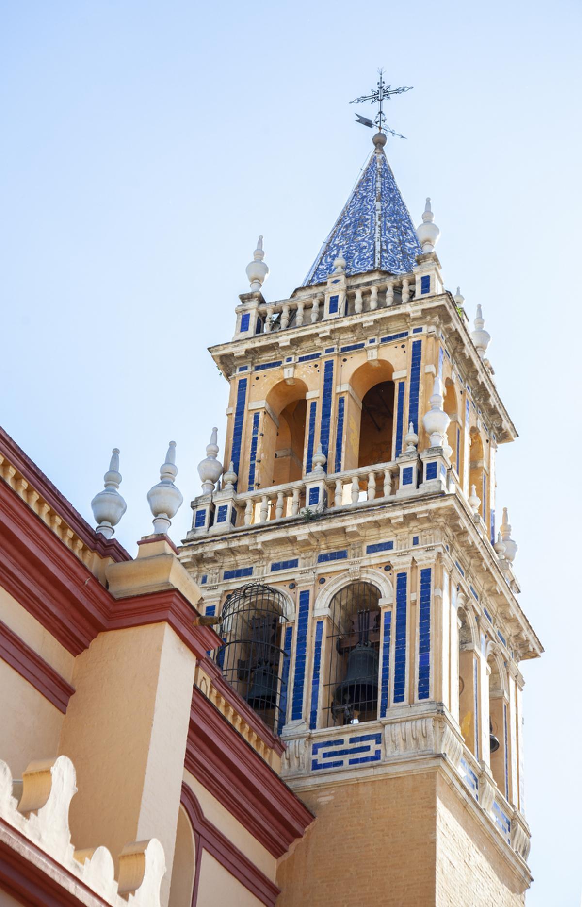 Campanario de la iglesia de Santa Ana en Triana, Sevilla