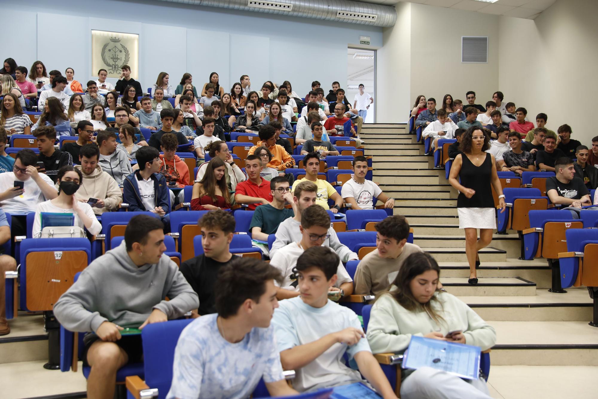 En imágenes: Inicio de curso en la Escuela Politécnica de Gijón