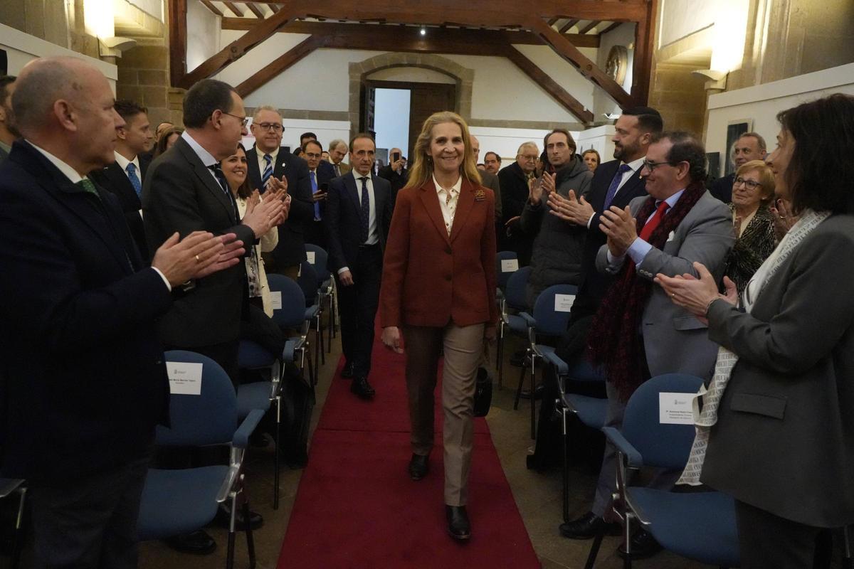 GALERÍA | La visita de la infanta Elena a Toro y Zamora, en imágenes