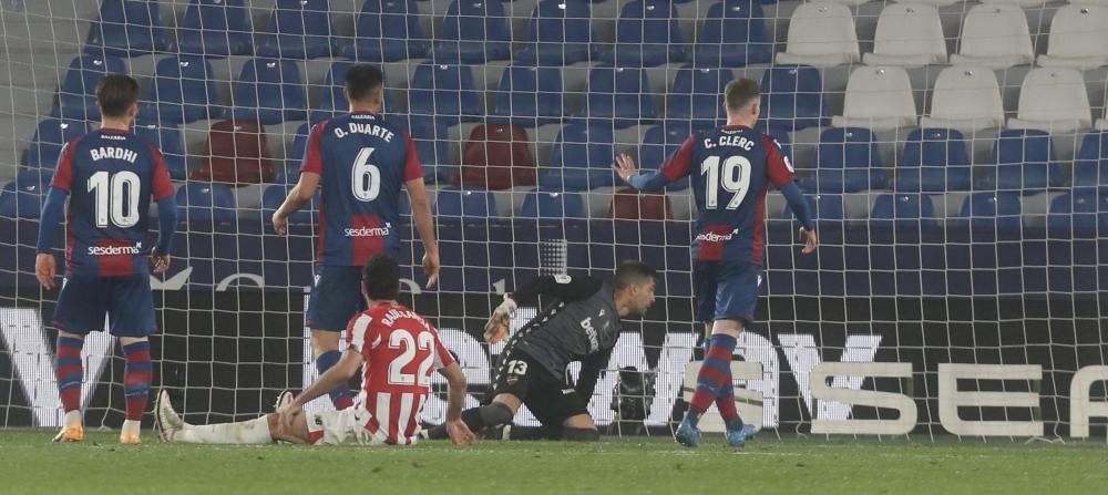 Las mejores imágenes del Levante - Athletic