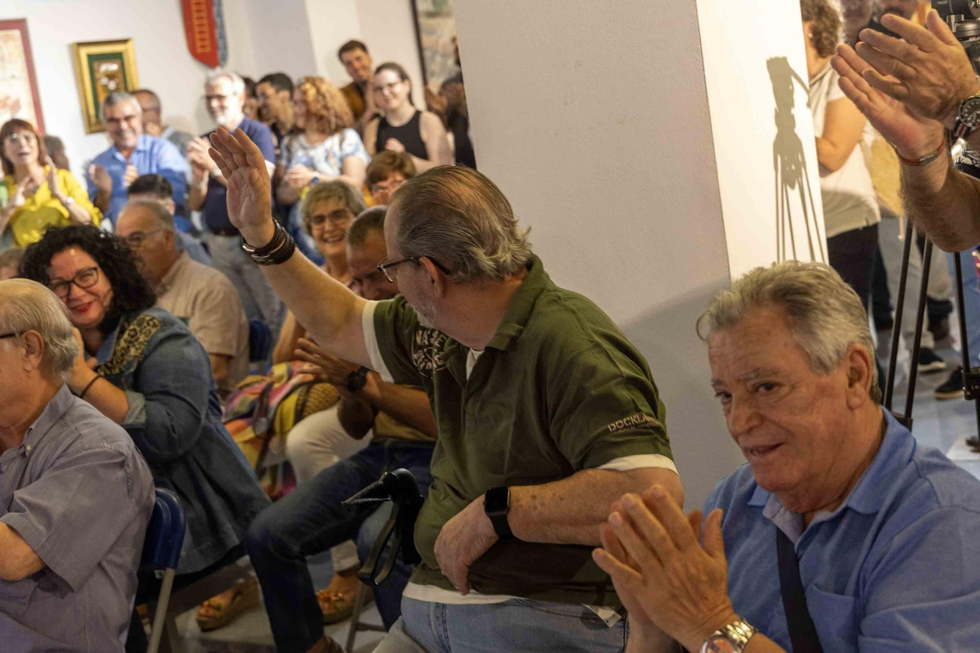 La Fila Navarros de San Blas expone sus 50 años de historia en el Club Información.