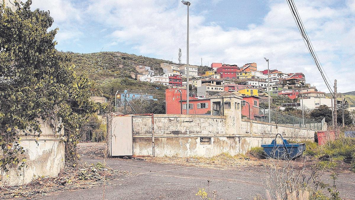 Acuartelamientos de Las Canteras y Las Raíces, objeto de polémica