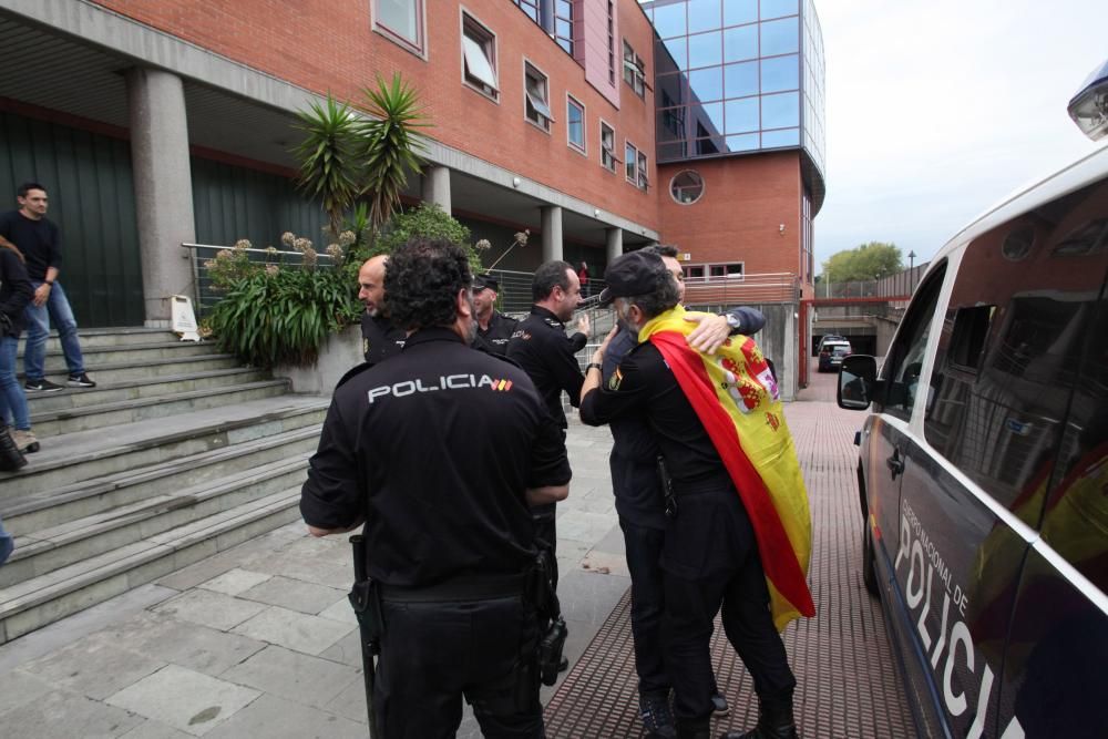 Los policías destinados en Cataluña llegan a Gijón