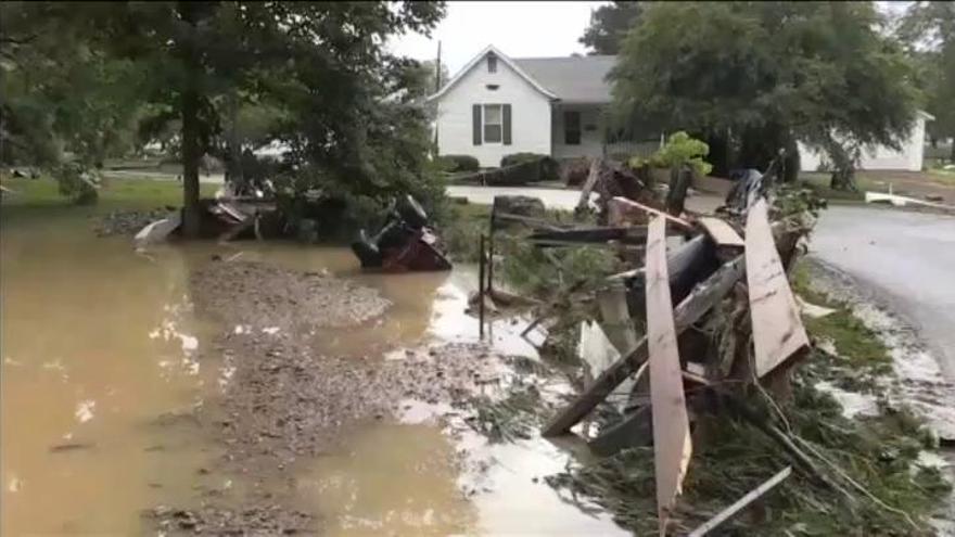 Se eleva a 23 el número de víctimas por las inundaciones en Virginia Occidental