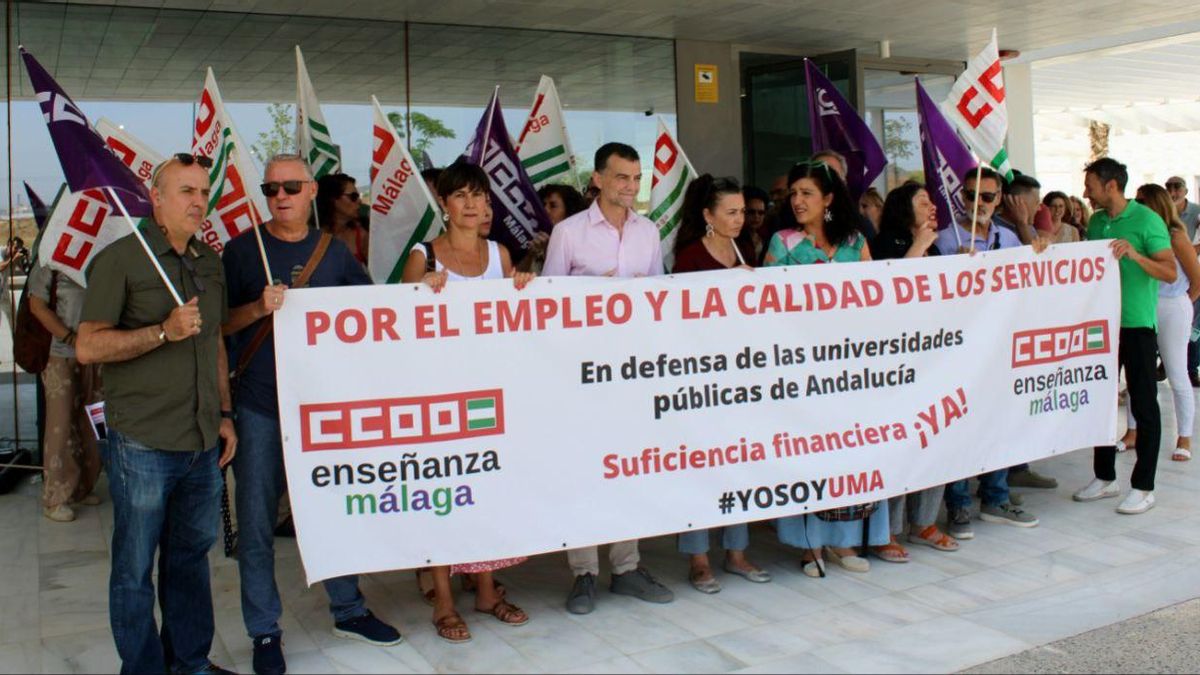 Representantes de IU, en la concentración