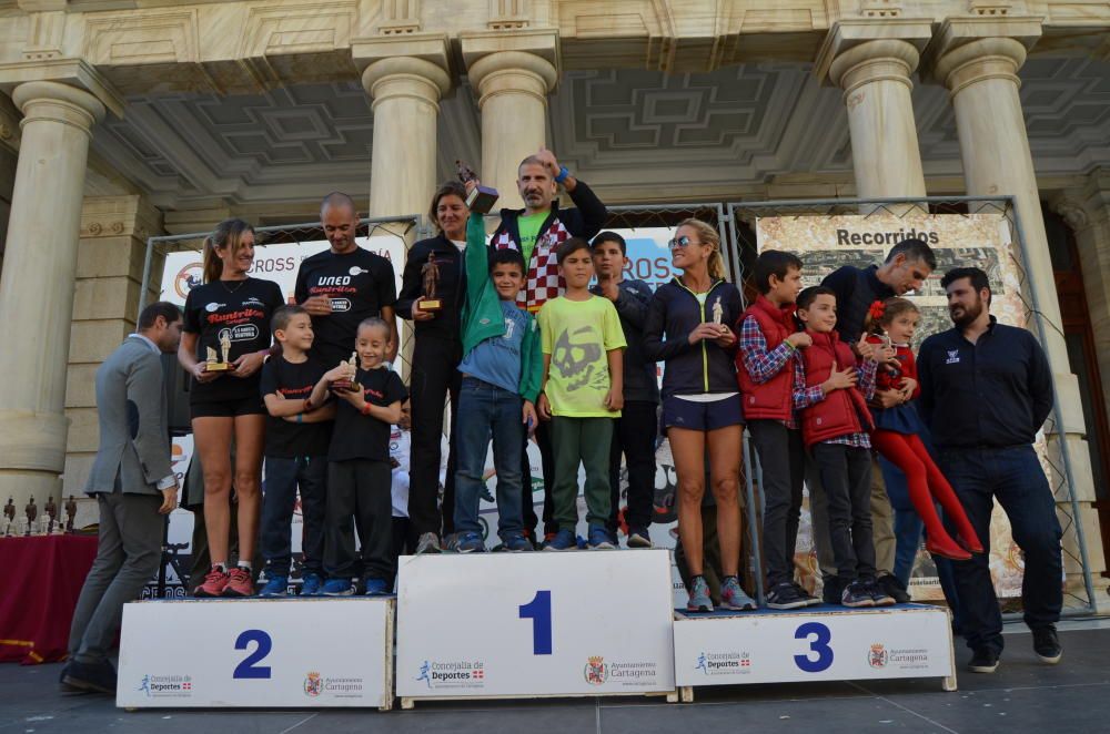 Podios y ambiente del Cross de la Artillería