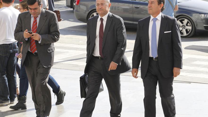Jesús Ruiz, propietario de Aifos, llegando a la Ciudad de la Justicia.