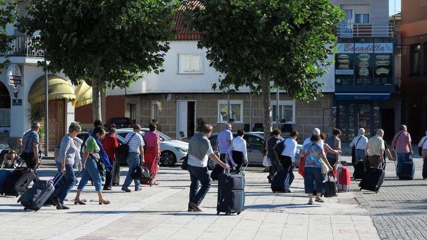 El apartotel de Raeiros (Balea), donde también alquilan viviendas.  // Iñaki Abella