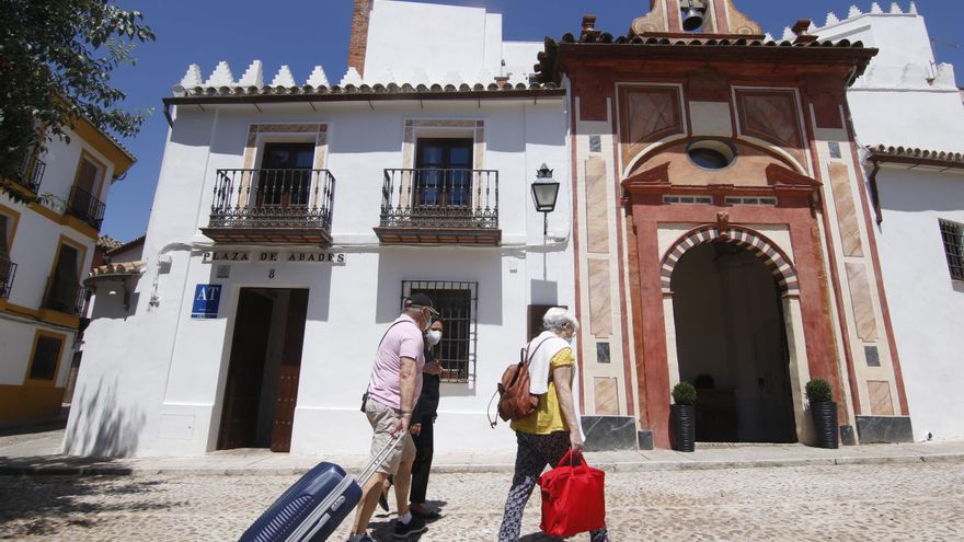 El fuerte repunte del turismo extranjero en apartamentos eleva la cifra de viajeros un 16%