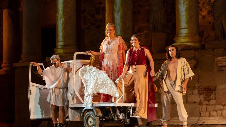 El teatro de Mérida se traslada a Los Santos de Maimona con &#039;El regalo de Zeus&#039;