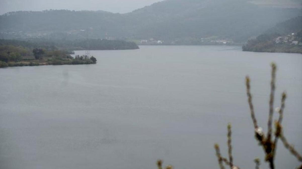 Embalse de Castrelo de Miño, en la provincia de Ourense .