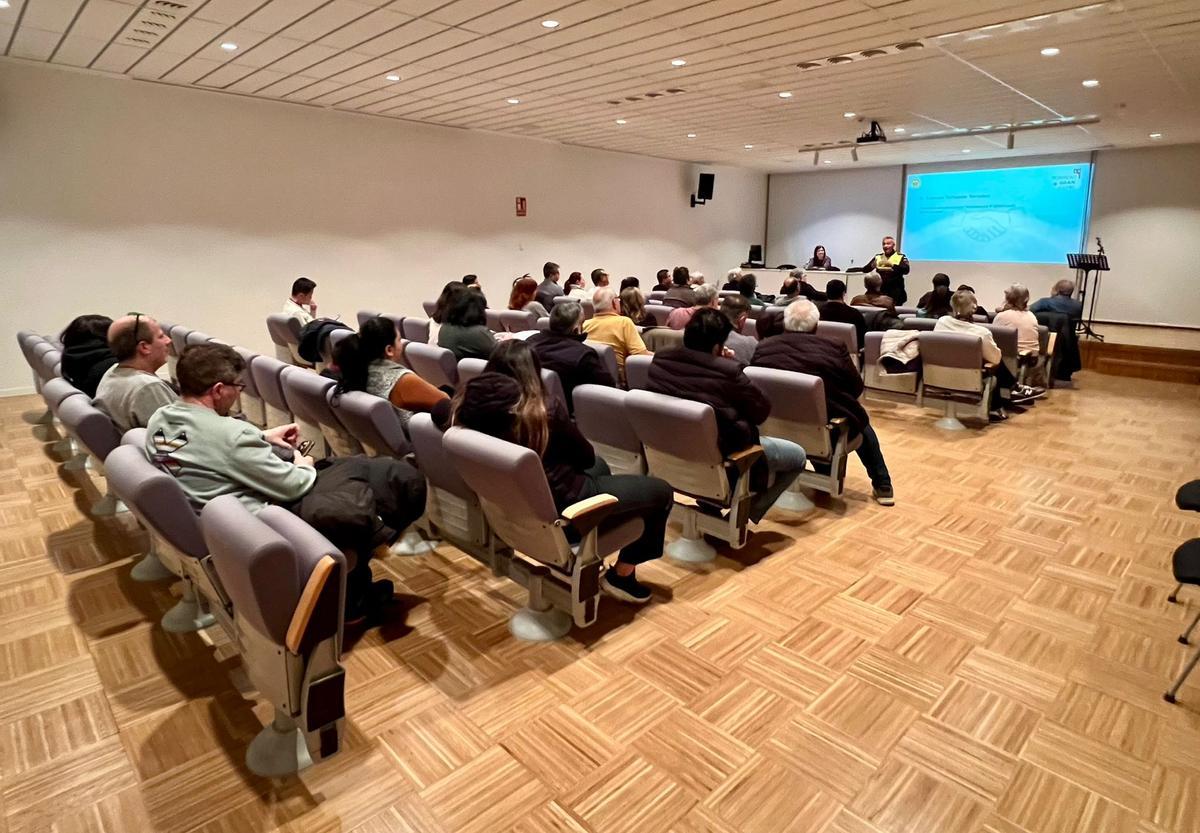 Primera asamblea intercultural en Torrent