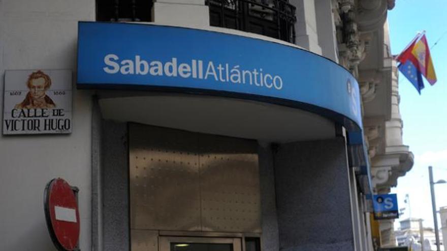 Banco Sabadell presenta un ERE para 1.751 personas la CAM