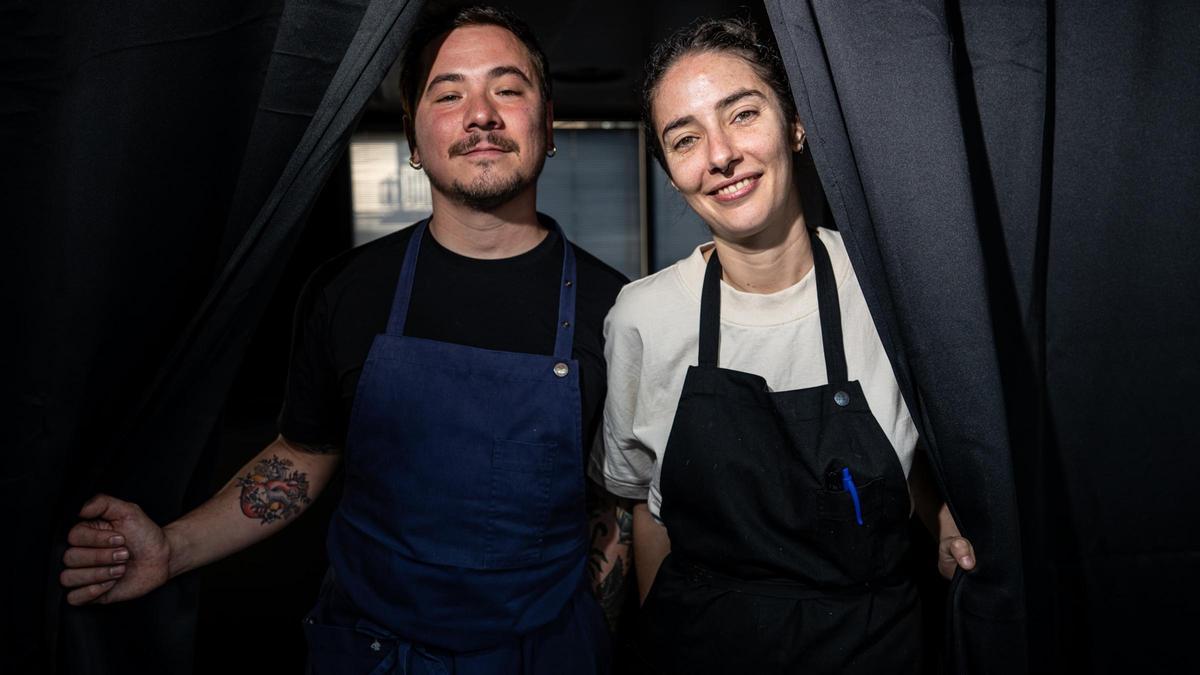 Eduardo Hernández y Luciana Russo, en el restaurante Pizzicato.