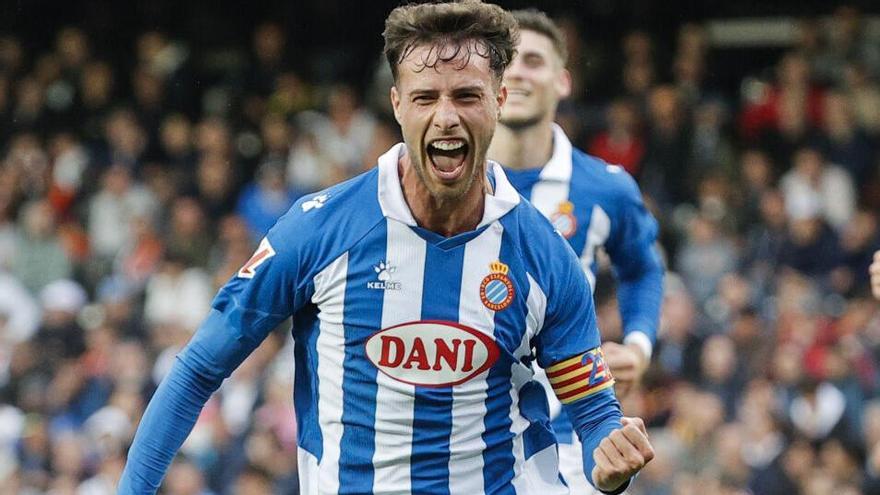 Puado celebra su gol contra el Valencia.