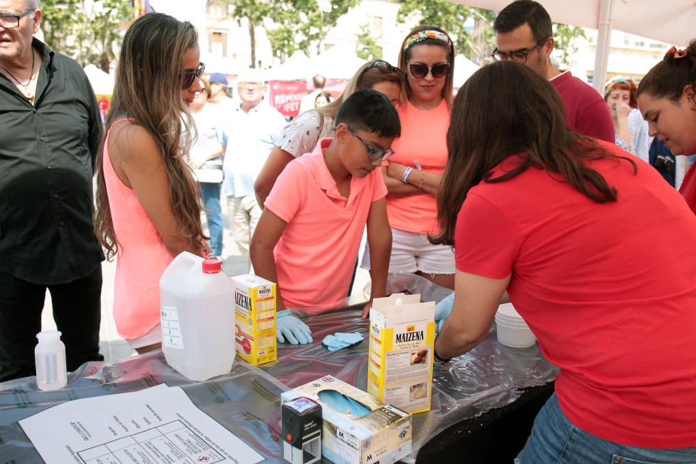 La UPV llena de ciencia la plaza del Ayuntamiento