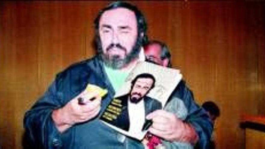 Pavarotti deja deudas de 20 millones de euros