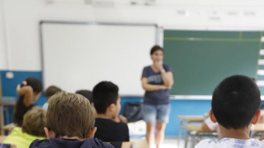 L’avançament del calendari escolar, a debat entre les direccions gironines