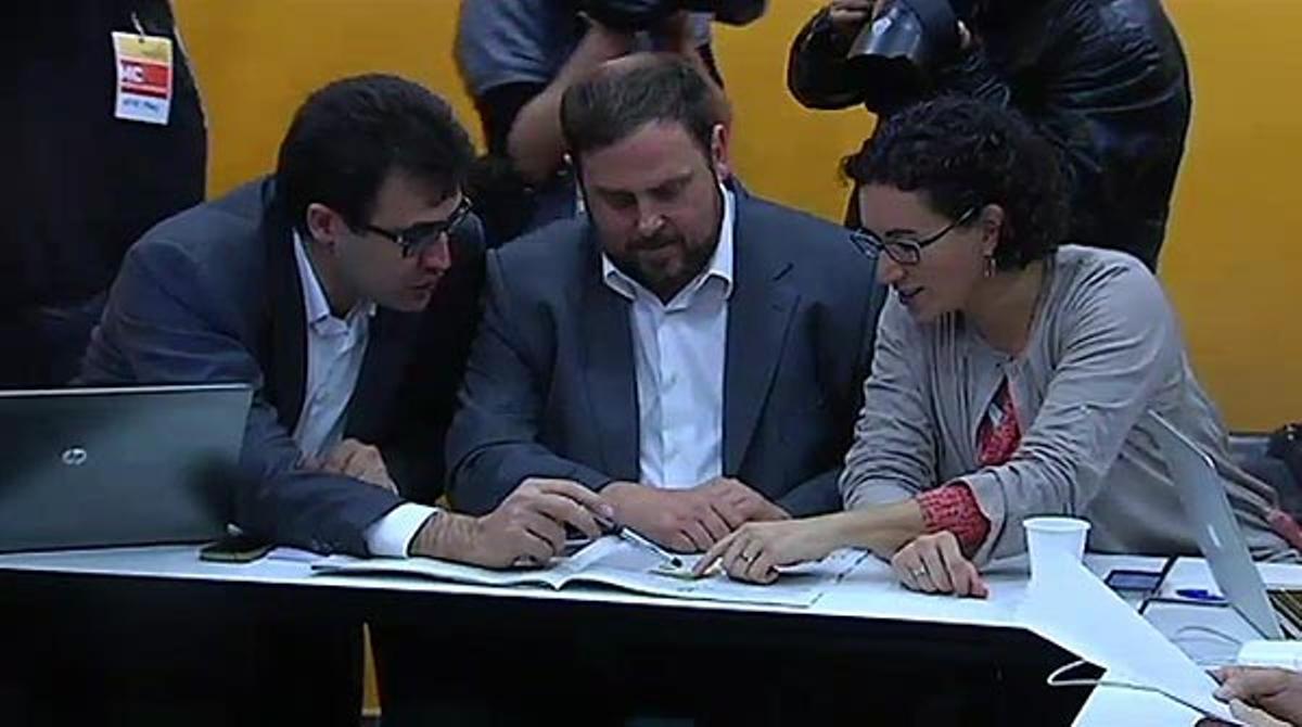 ERC dice a Artur Mas que no quiere entrar en el gobierno catalán