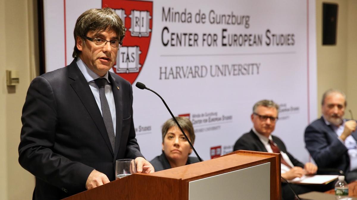 El presidente de la Generalitat, Carles Puigdemont, durante su discurso en Harvard, el pasado 27 de marzo.