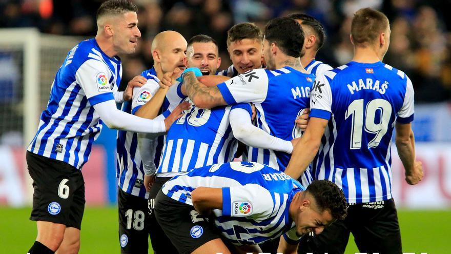 Resumen, goles y highlights del Alavés 1 - 0 Zaragoza de la jornada 15 de LaLiga Smartbank