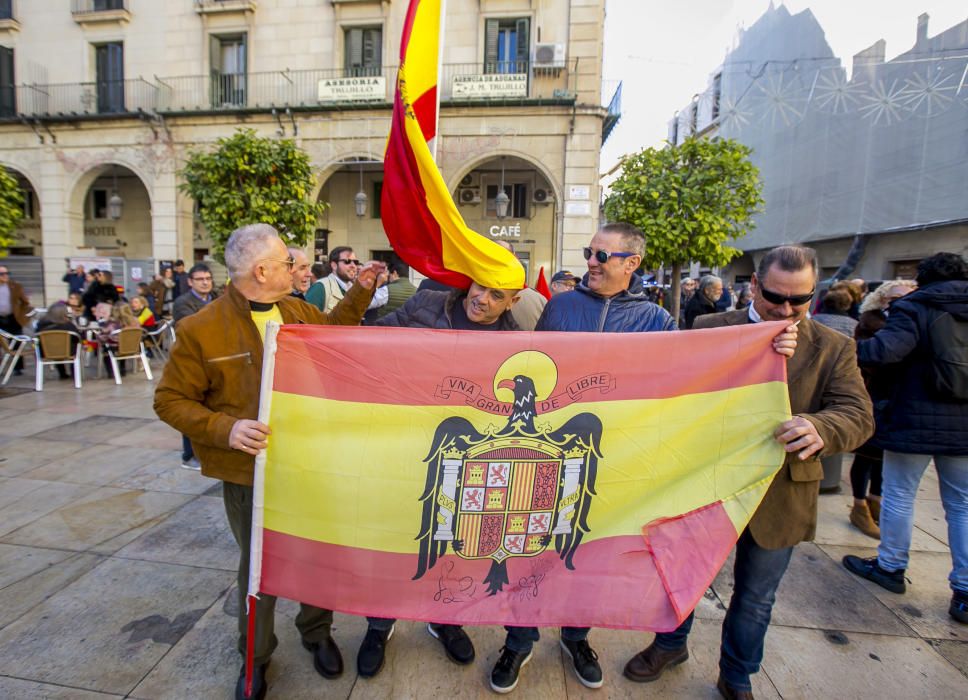 Manifestación en Alicante contra el gobierno de Pedro Sánchez
