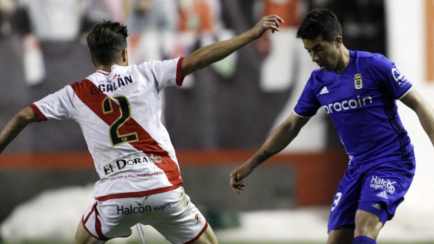 Carlitos de Pena, en el partido contra el Rayo en Vallecas.