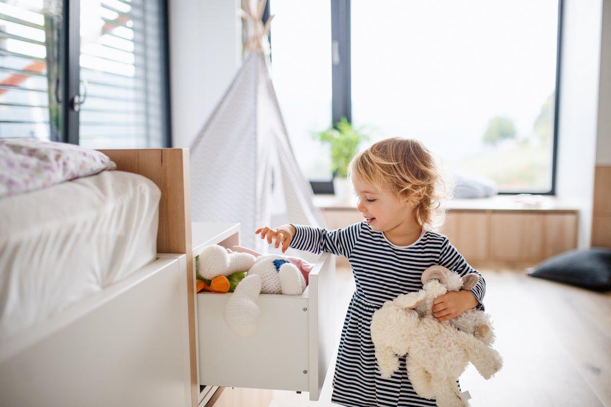 El calzado infantil minimalista aumenta la inestabilidad y las caídas en  los primeros pasos del niño